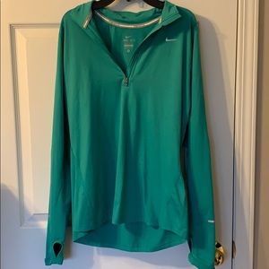 Women’s Nike running quarter zip (NWOT)